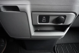 Ford Transit Custom 2024 - 320L 2.0 TDCI 170PK L2H1 Limited DubbelCabine Automaat Schuifdeur L/R image 23