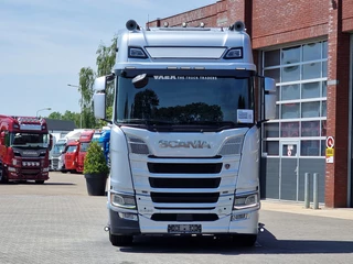 Scania R 2019 - R650 V8 NGS Highline 6x2*4 - Chassis - 4.35WB - Retarder - Full air - Leather zdjecie 2