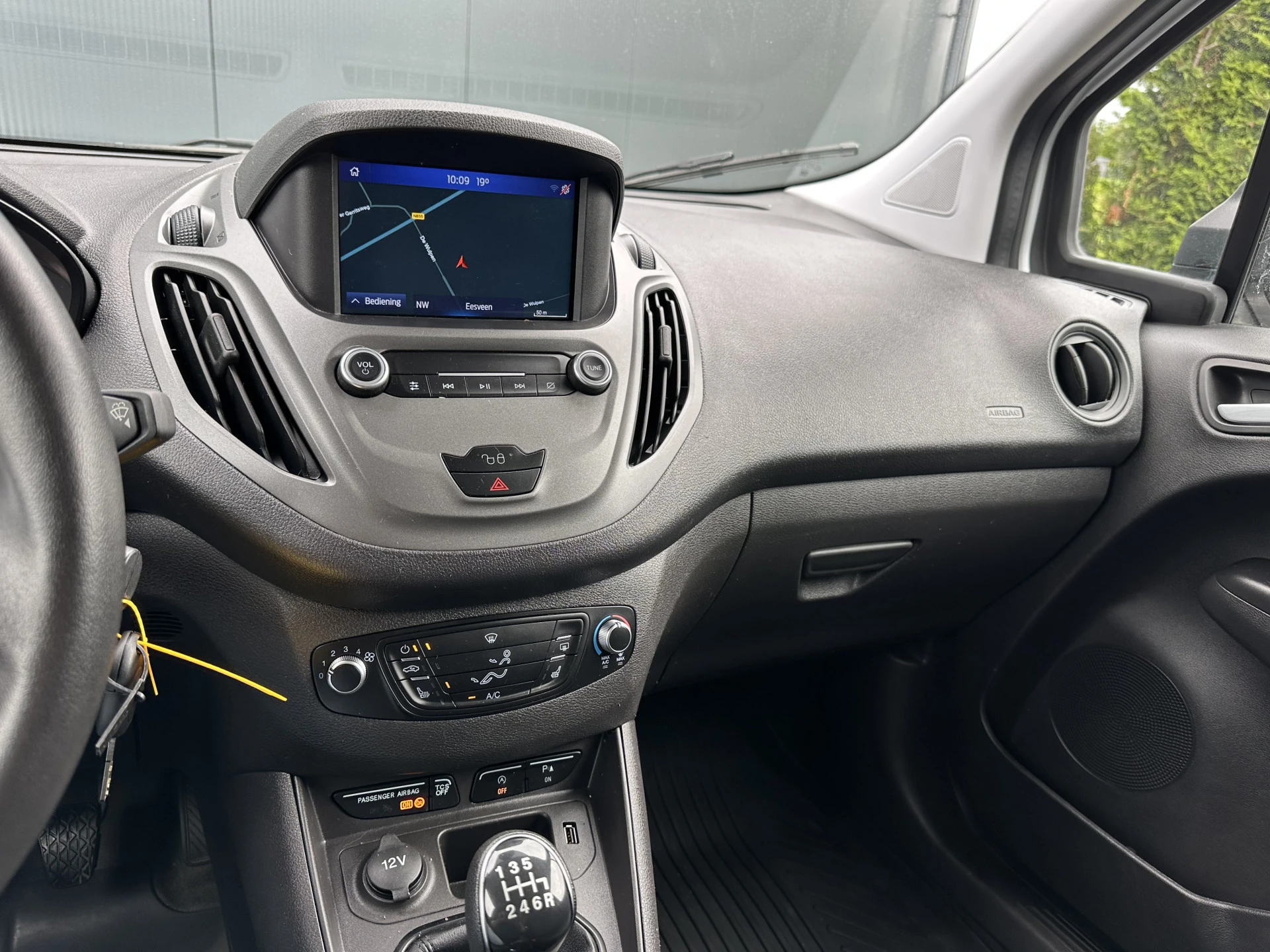 Ford Transit Courier 2021 - 1.5 TDCI / 1e EIGENAAR / 21.248 KM ! / AIRCO / STOELVERWARMING / PDC / NAVIGATIE / CARPLAY afbeelding 10