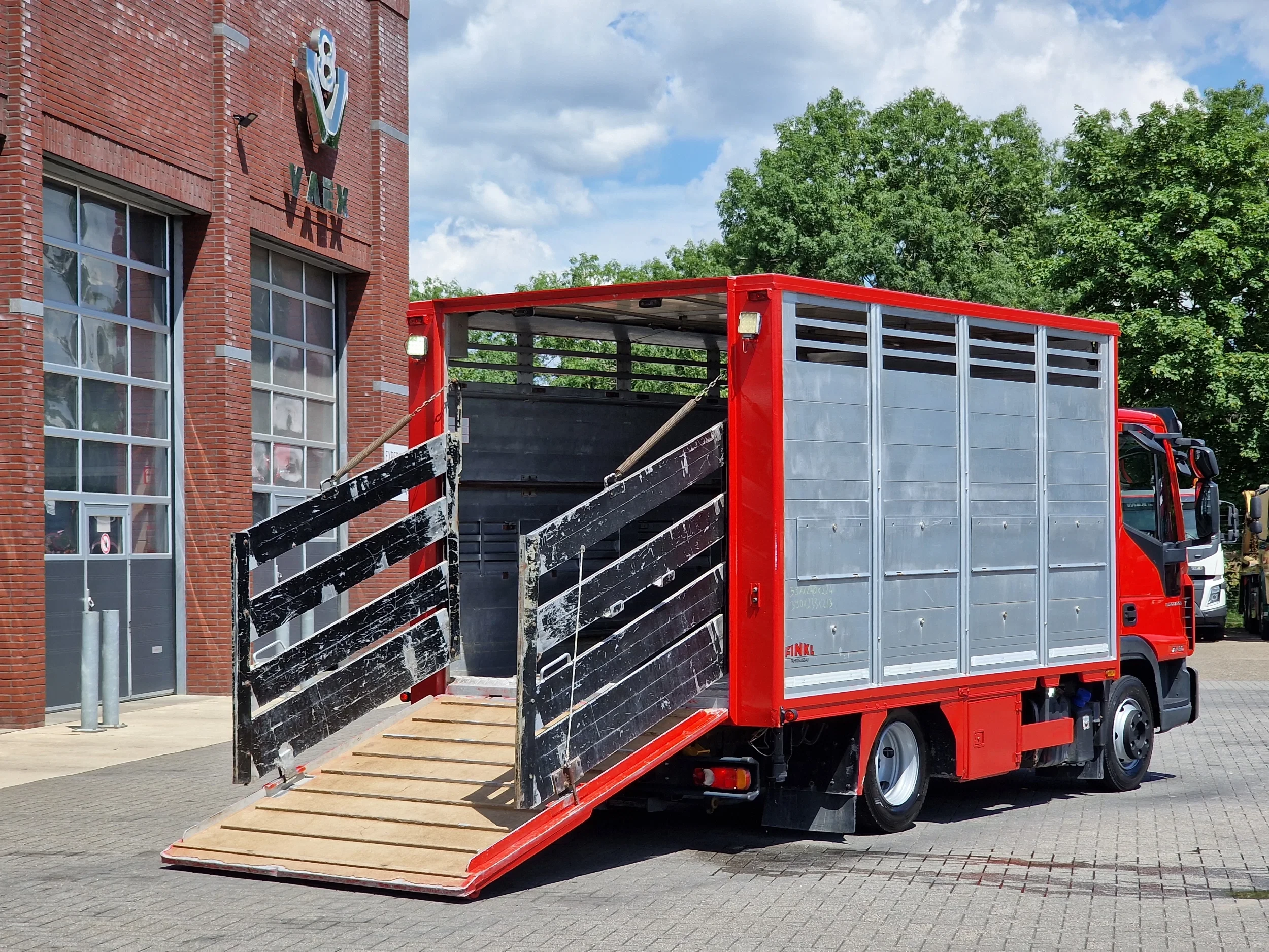 Iveco Eurocargo 2018 - 75.190 - Finkl Livestock 1 deck - 9.07 M 2 - Air suspension - Euro 6 obrázek 8