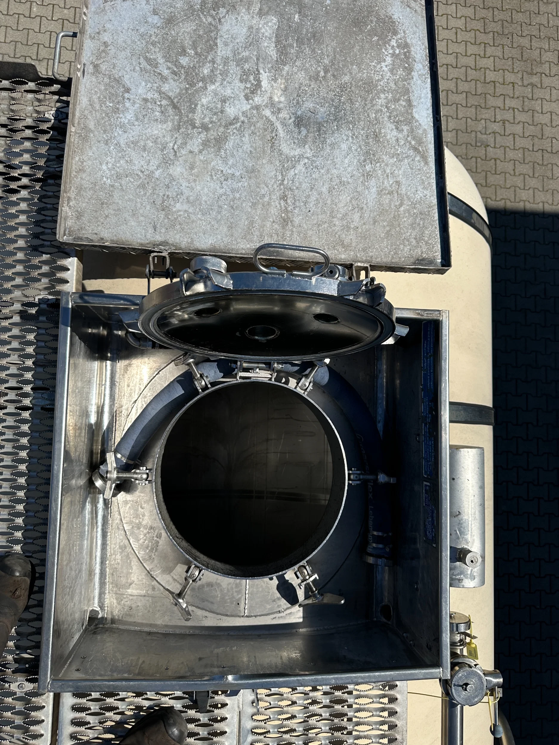 Feldbinder 1999 - FOOD / LEBENSMITTEL / LEVENSMIDDELEN / 33.500L / 3-COMP / PUMP / LIFTAXLE / ALCOA obrázek 45