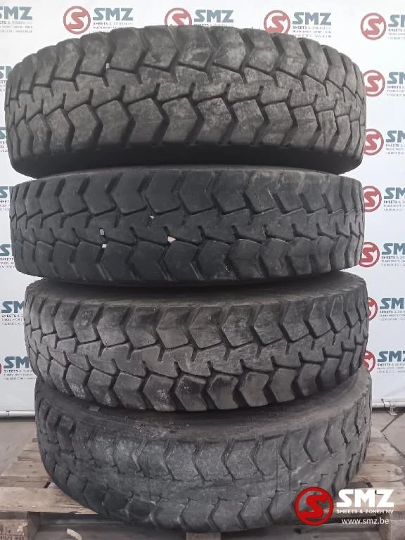 Michelin - Occ vrachtwagenband Michelin 12R22.5 afbeelding 1