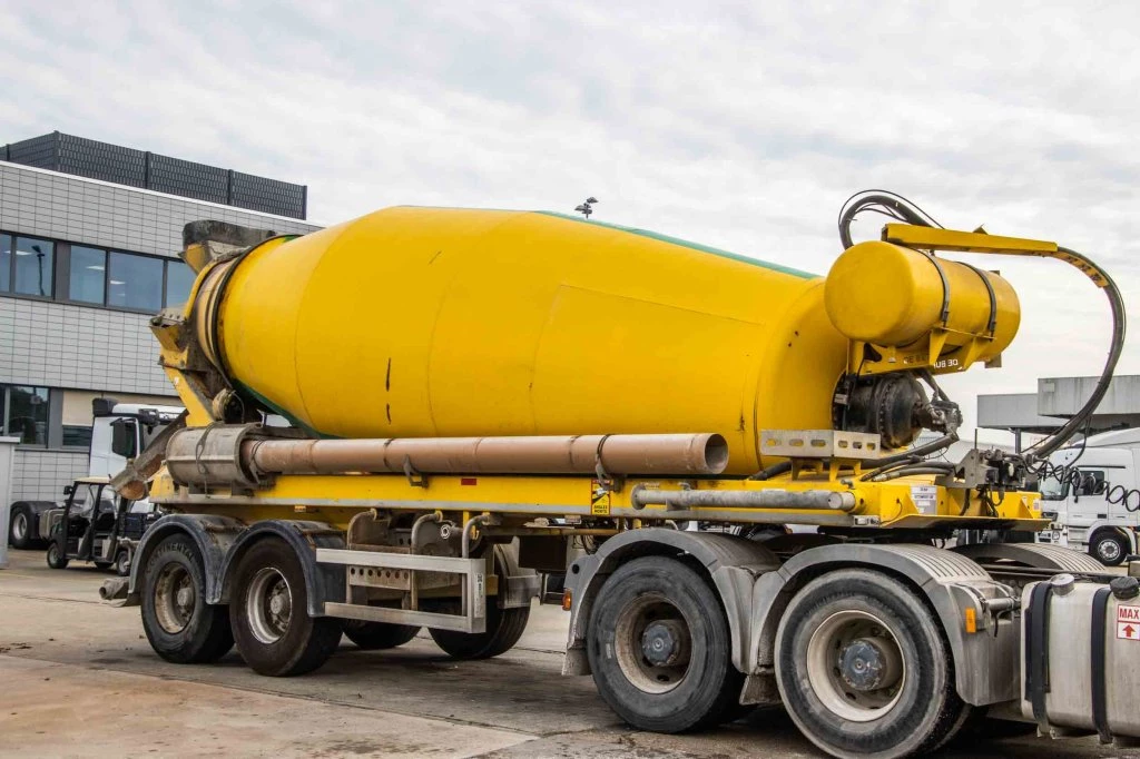 DE BUF 2014 - BETON MIXER/MALAXEUR/MISCHER12M3 obrázek 2