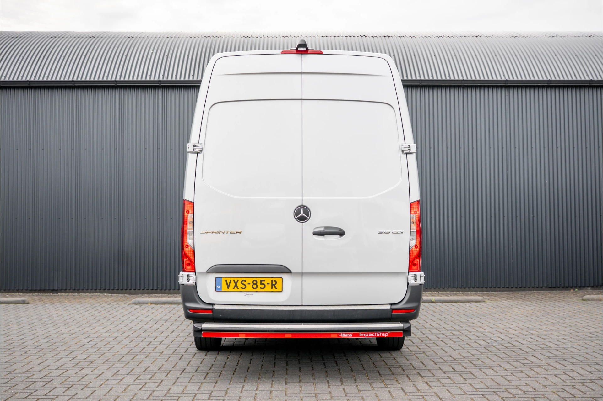Mercedes-Benz Sprinter 2023 - 315 CDI RWD L3H2 | ZGAN | Automaat | 1e Eigenaar | Camera | Carplay | Cruise | Mbux | Climatronic Bild 8