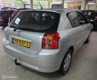 Toyota Corolla 2005 - 1.6 VVT-i Linea Sol obrazek 4
