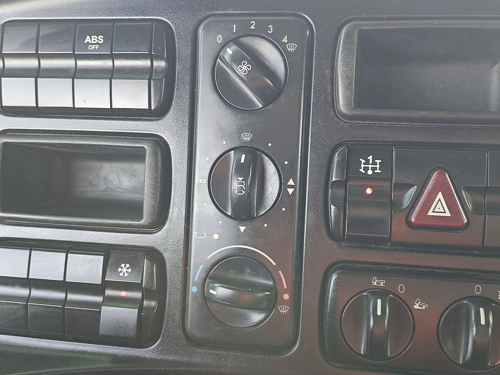 Mercedes-Benz Actros 2009 - 4148 obrázek 11