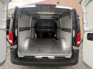 Mercedes-Benz Vito 2022 - 114CDI 140PK 9G-Tronic L3 / Carplay / Distronic / 2.500KG Trekhaakgewicht / Euro6 afbeelding 3 miniatuur