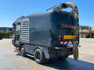 Ravo Ravo 560 sweeper 3th brush / vacuumtruck (BZ-VJ-14) 2012 - Ravo 560 sweeper 3th brush / vacuumtruck (BZ-VJ-14) obrazek 3