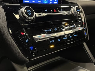 Ford Explorer 2023 - 3.0 V6 EcoBoost PHEV ST-Line 457PK AWD | 7-Persoons | Trekhaak | Panodak | Sidebars imagen 55