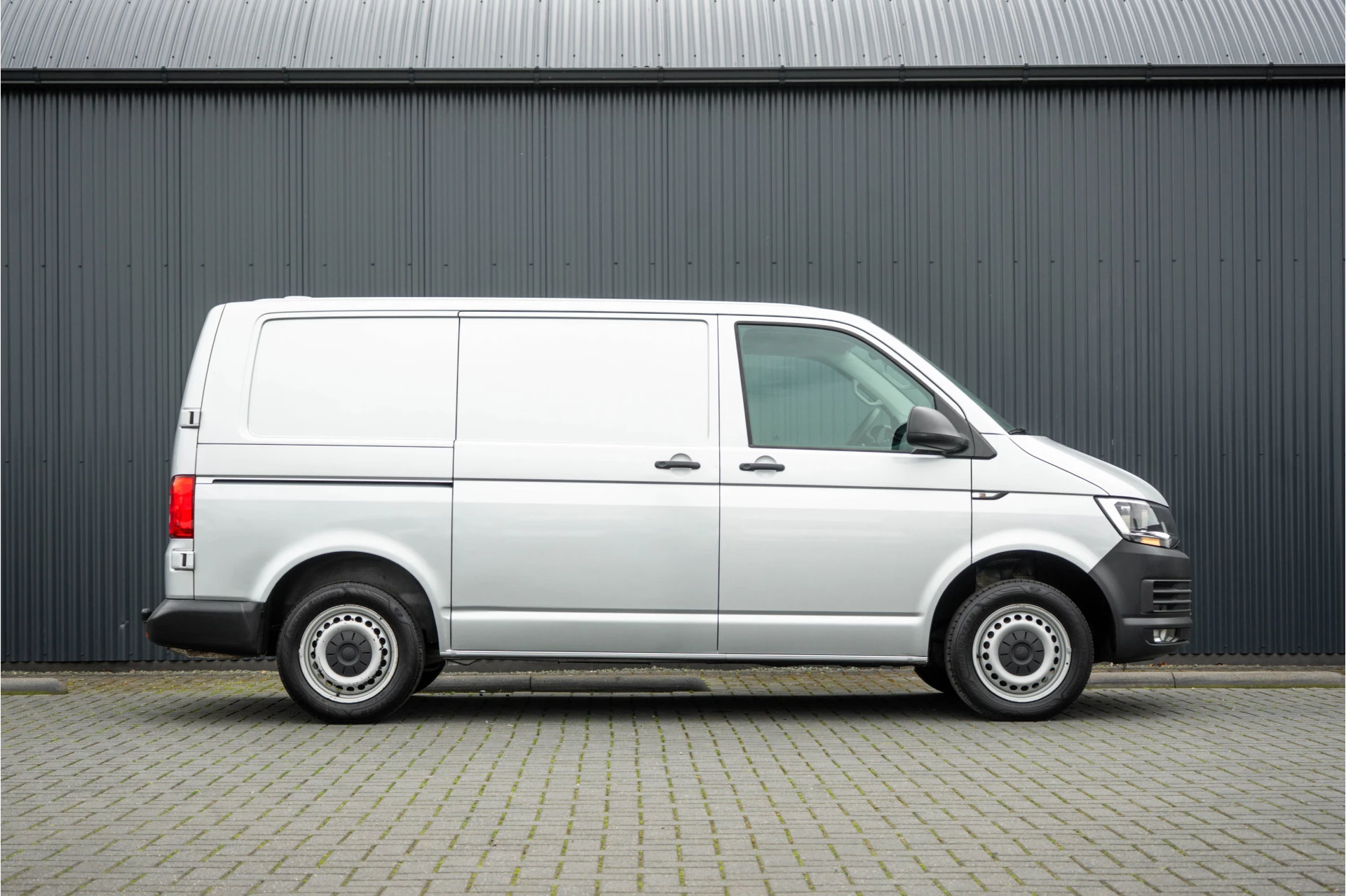 Volkswagen Transporter 2020 - T6 2.0 TDI L1H1 | 150 PK | Automaat | Carplay | Cruise | PDC | Trekhaak immagine 6