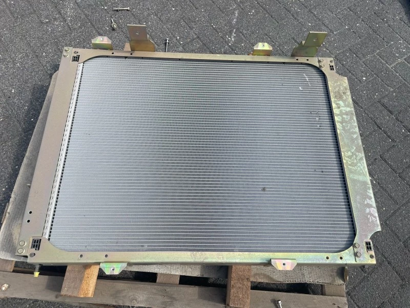 DAF - 1452599 RADIATEUR 106X75 CM (ALS NIEUW) afbeelding 2