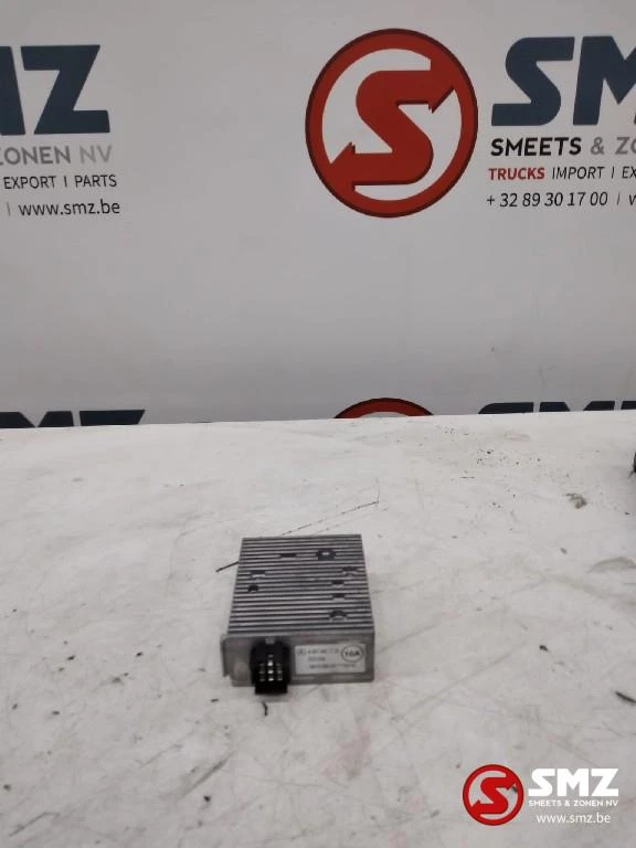 Mercedes-Benz 2014 - Occ spanningsomvormer 10A Mercedes afbeelding 1