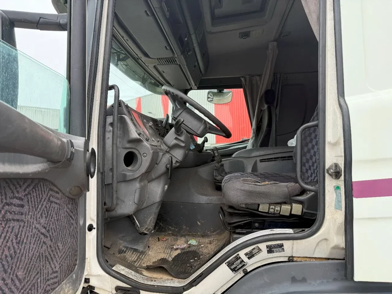 Scania 124-420 2002 - / ENGINE RUNNING / RETARDER / BIG AXLE / FULL-STEEL / ONLY: 540918 KM / OLD TACHO / AIRCO / MANUAL / EURO-3 / 2002 zdjęcie 16