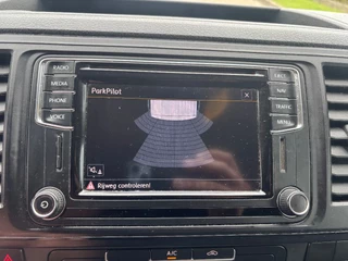 Volkswagen Transporter 2017 - 2.0TDI L2H1 Airco Navi Cruisecontrol Trekhaak EURO 6 afbeelding 17