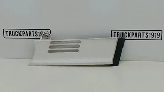 Scania N/A - Body & Chassis Parts Afdekkap grill Li. Scania obrazek 1