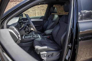 Audi Q5 2023 - 55 TFSI e S-Line Competition, BTW, Pano, Luchtvering obrazek 11