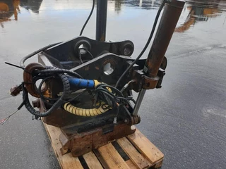 Engcon N/A - Tilting Coupler image 1