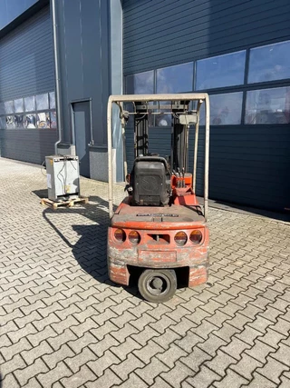 CESAB CBE 15T  2004 - CESAB CBE 15T electric / triplex / sideshift bild 4