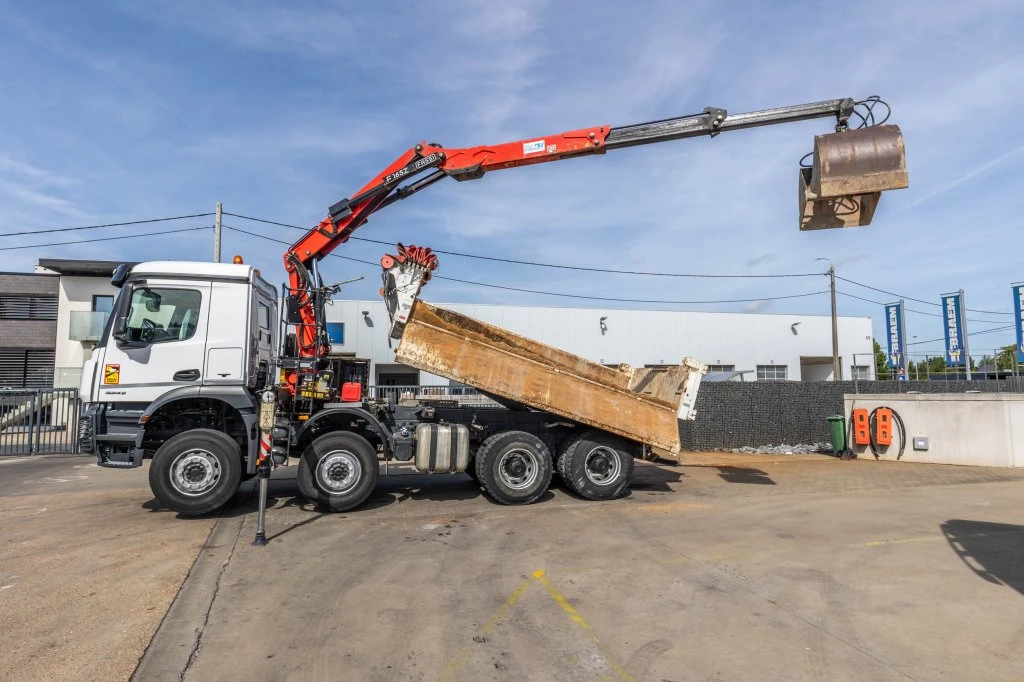 Mercedes-Benz 2017 - ACROCS 3243 BB+BIBENNE+ BAE HYDR+FASSI 16T/m+2EXT изображение 6