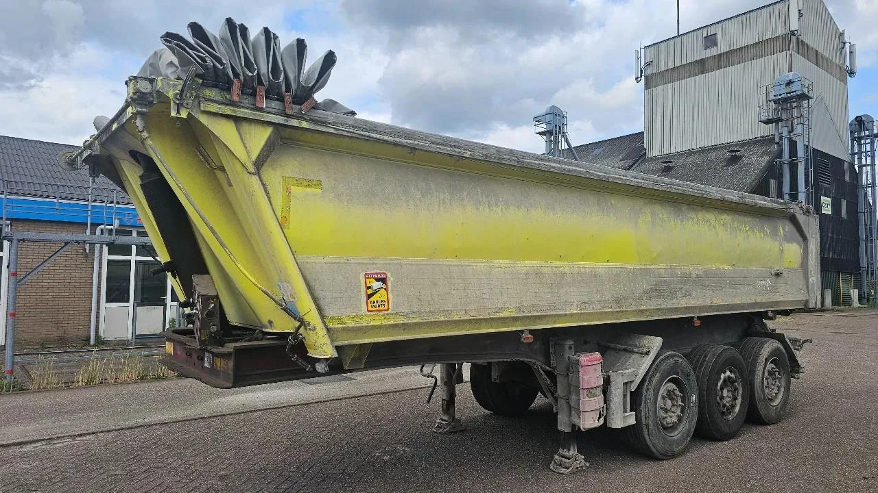 Benalu C39C17 2012 obrázek 1