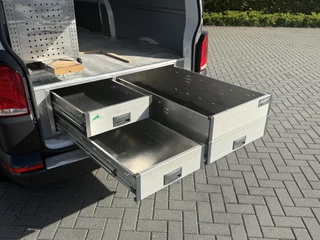 Volkswagen Transporter 2020 - 2.0 TDI 150 PK / L2H1 / 1e EIG. / ALUCA INRICHTING / TREKHAAK / IMPERIAAL / CRUISE / AIRCO / NAVI изображение 9