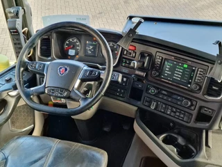 Scania R 2018 - R500 NGS 6x2*4 - HIAB Hooklift 21T - Retarder - Steering axle - Full air - Leather - Led image 19