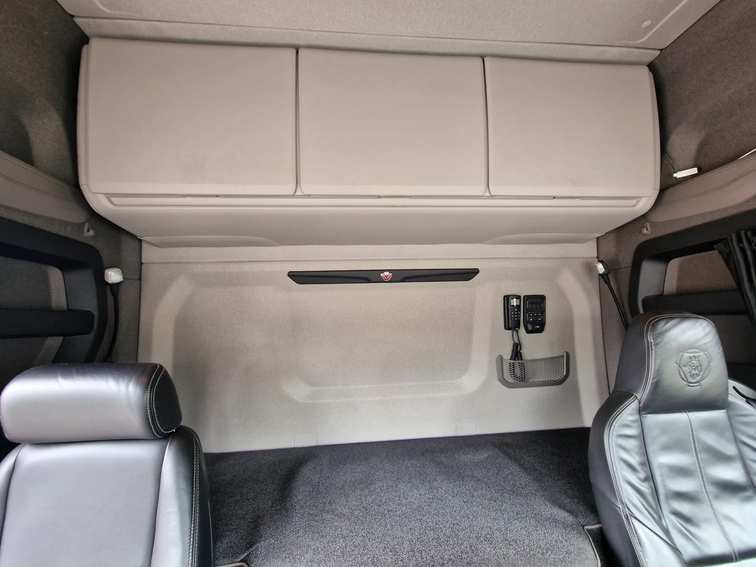 Scania S 2023 - 590S V8 NGS 6X4 - retarder - full air - leather - WB 315 - frigo afbeelding 24