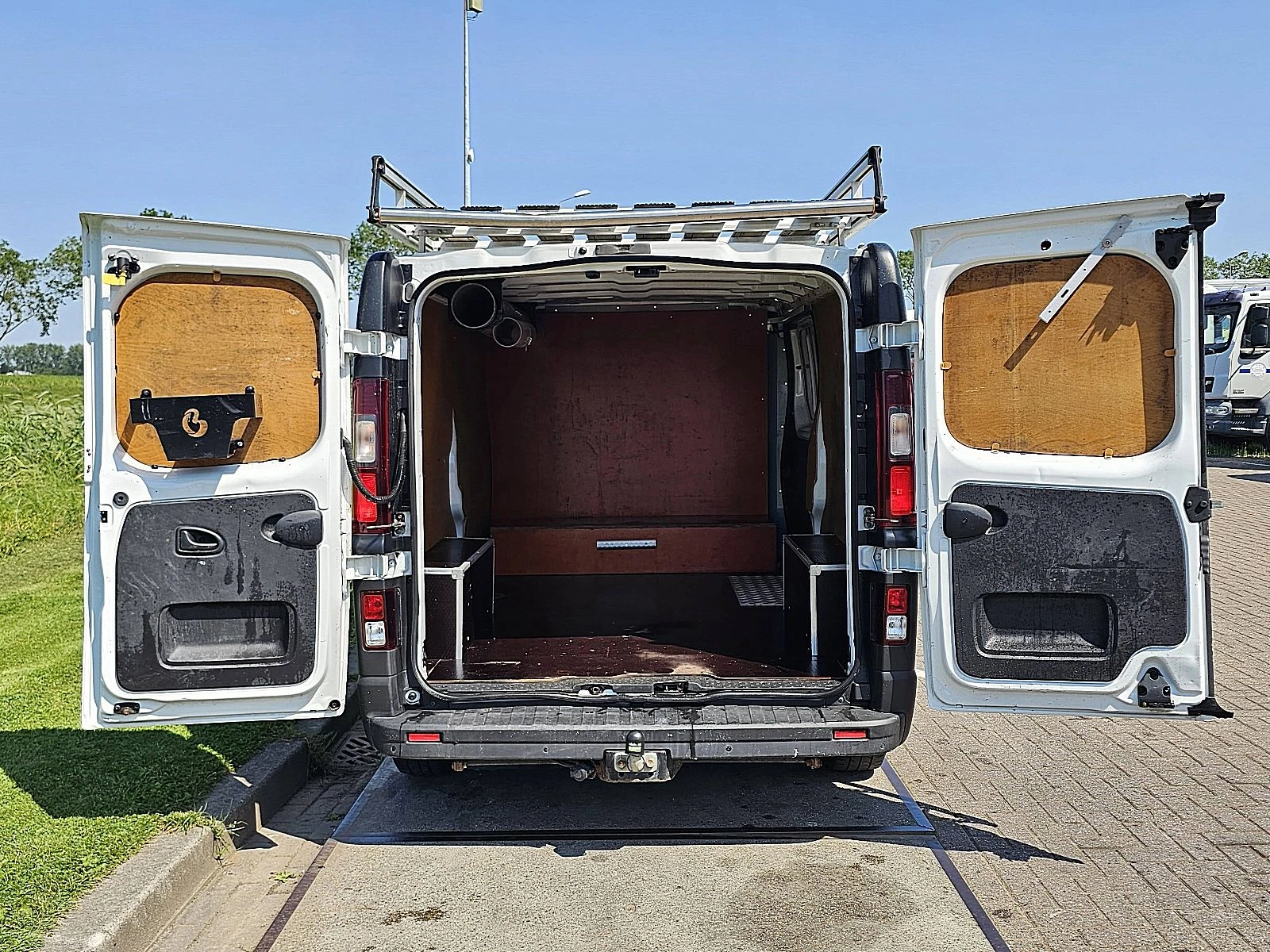 Opel Vivaro 2019 - 1.6 Bild 14