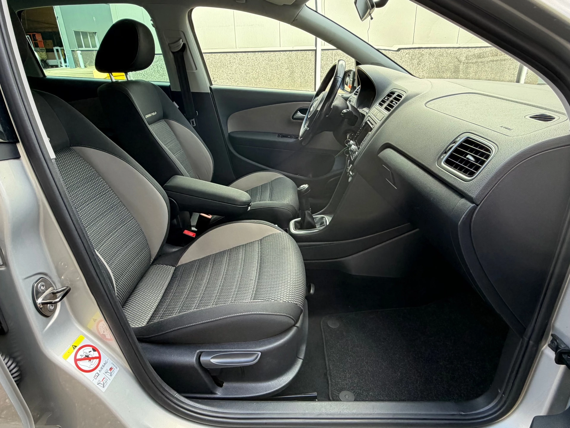 Volkswagen Polo 2011 - 1.4-16V Cross bj.2011 Navi|Trekh|Cc|Nap. zdjęcie 10