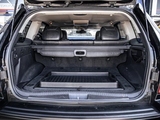 Jeep Grand Cherokee 2009 - 6.1 V8 Hemi SRT-8 | Youngtimer! obrazek 19