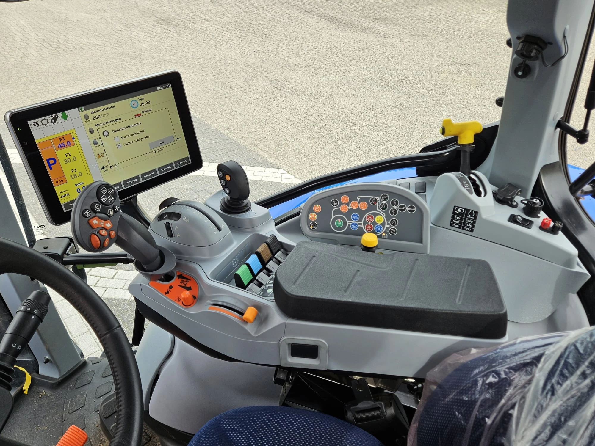 New Holland T5.140AC 2026 - LV image 29