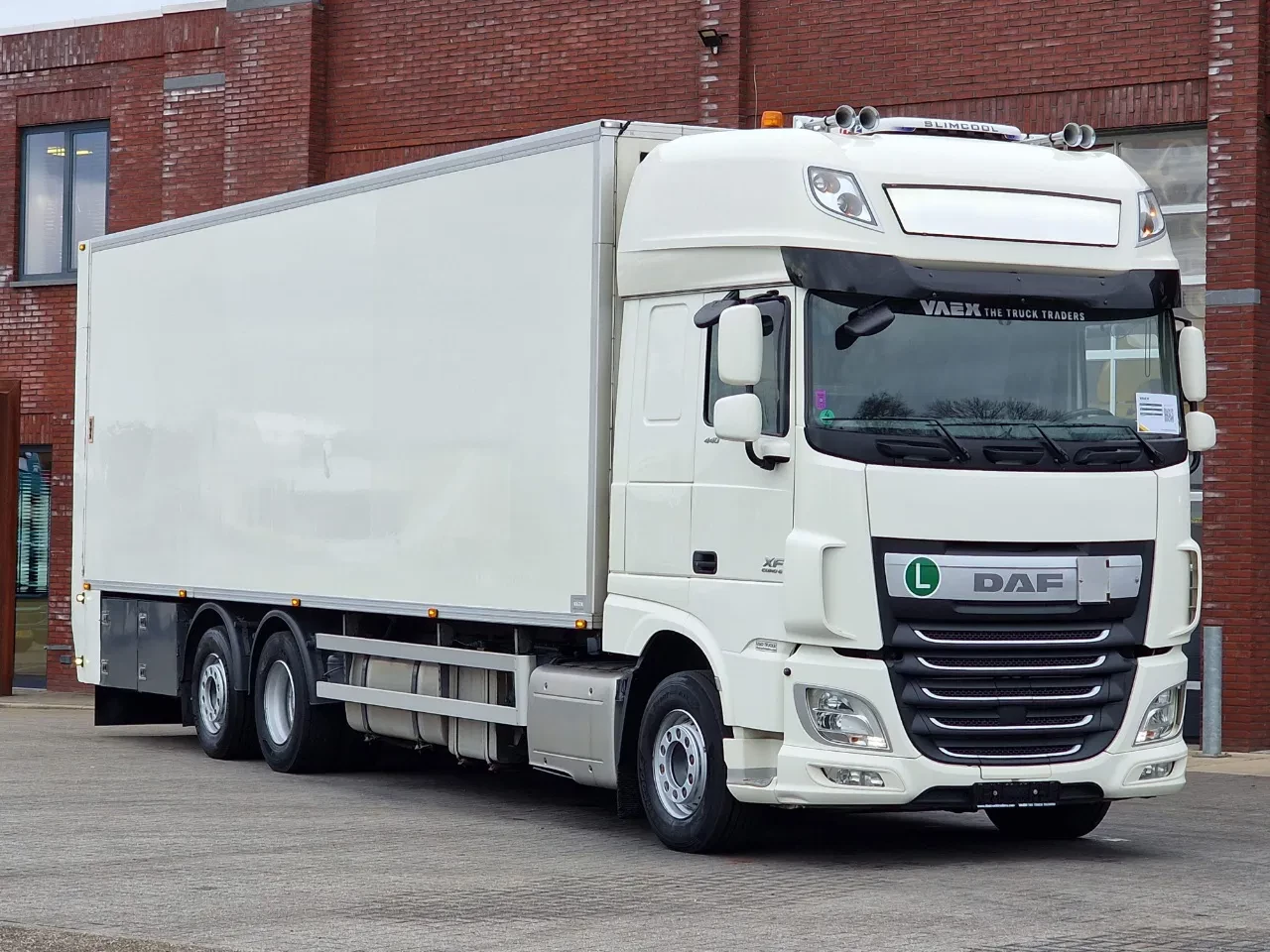 DAF XF 2017 - 440 SuperSpaceCab 6x2*4 - 2 deck Closed Livestock - 40M2 - Filtersystem Bild 1
