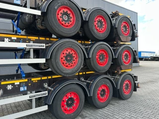Burg N/A 2012 - stack of 3x 2012 BURG 20FT ADR (EX/II, EX/III, FL, AT) Chassis, Empty weight : 3.690kg, SAF INTRADISC, 2x Liftaxle, NL-chassis obrazek 6