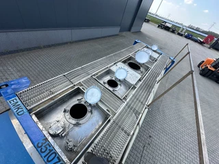 UBH INTERNATIONAL N/A - 34.580L / 1-comp. / 4 BAFFLES / 20FT swapbody / T7 / EMKD / T11 / EMKD / ADR 5Y + CSC-inspection: 06/2028 immagine 15
