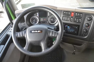 DAF LF 230 2023 - 4x2 + PALFINGER PK 7.501 SLD5 - AS GOOD AS NEW - ONLY 46 TKM - 3 SEATS - WHEELBASE: 535 CM - CAMERA - REMOTE CONTROL - bild 8