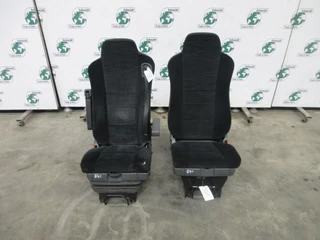 Mercedes-Benz - A 967 910 40 01//A 967 910 29 01 // A 679 910 12 03 STOELEN SET BENZ 1224 EURO 6 afbeelding 2 miniatuur
