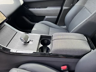 Land Rover Range Rover Velar 2024 - 2.0 P400e R-Dynamic HSE image 7