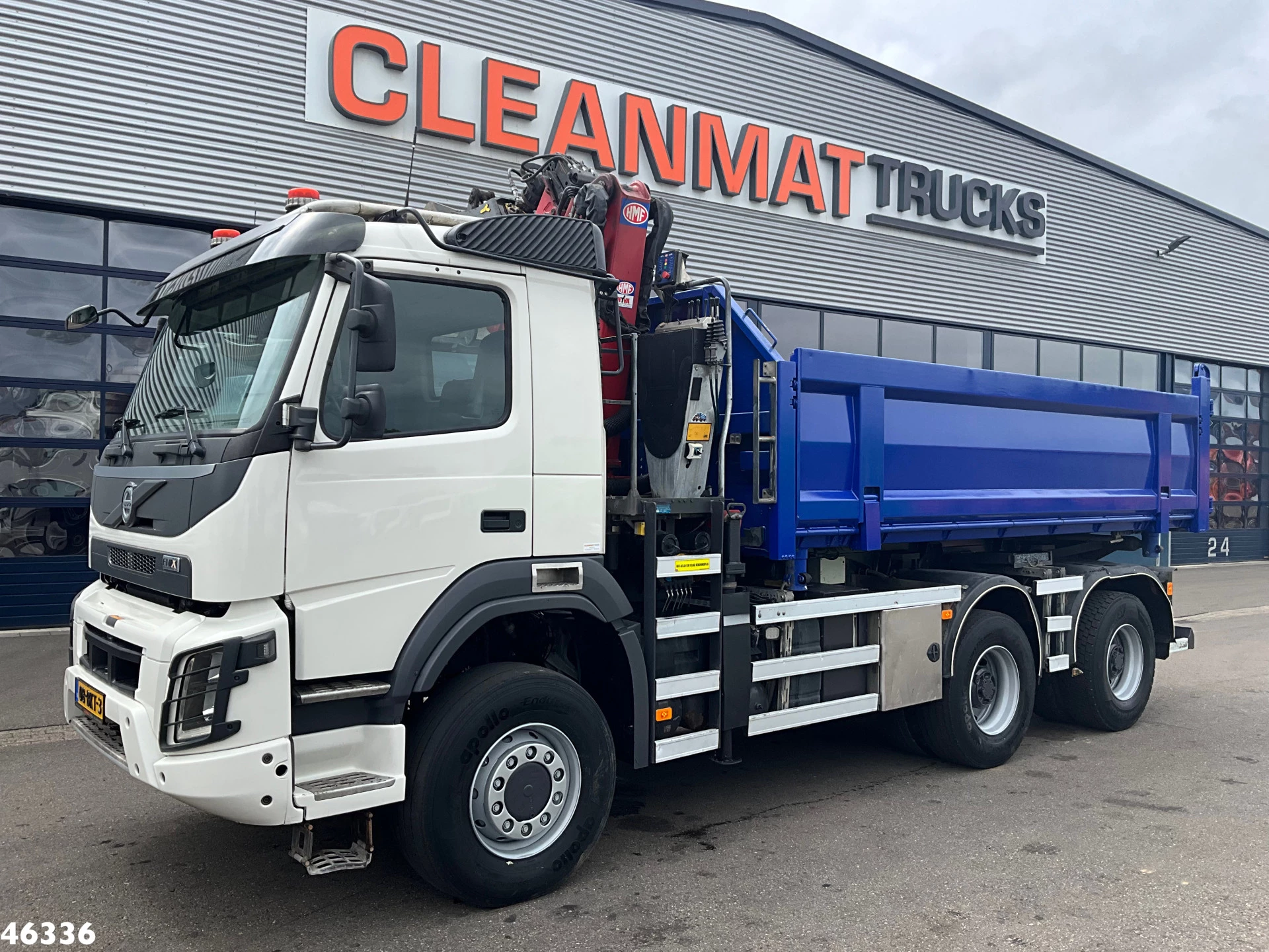 Volvo FMX 460 6x6 Euro 6 HMF 16 Tonmeter Z-kraan 2018 image 3