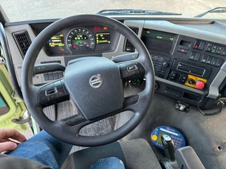 Volvo FM 330 2015 - N/A obrazek 11