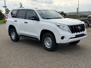 Toyota Land Cruiser 2018 - Prado 2.8 D-4D 4X4 Airco 7-Persoons image 2 thumbnail