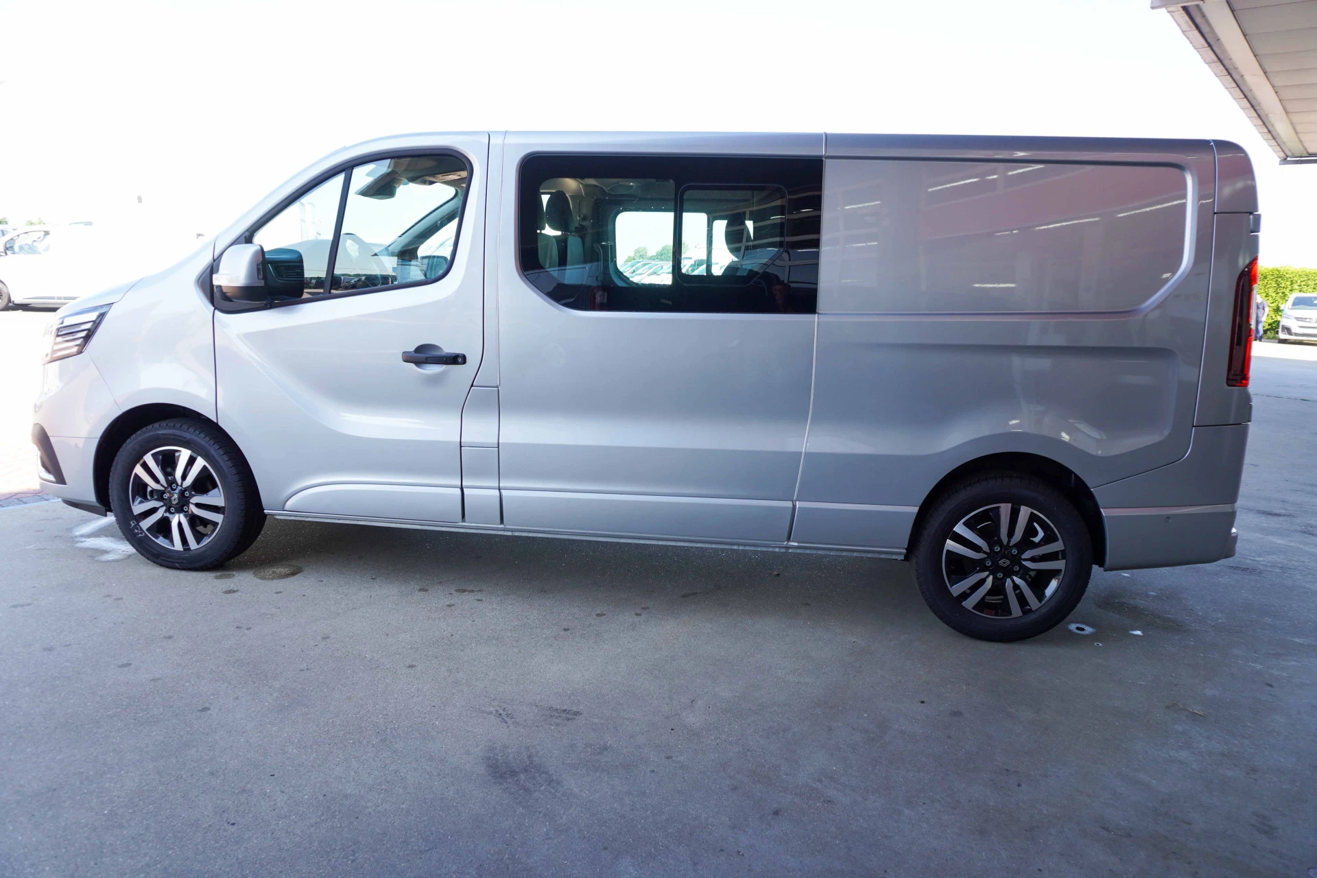 Renault Trafic 2024 - 2.0 Blue dCi 170PK T29 L2H1 Extra DC Automaat Bild 8