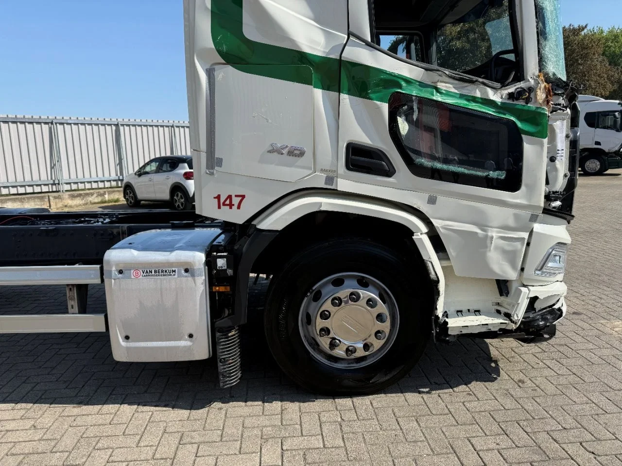 DAF XD410 2023 - / ENGINE RUNNING / SLEEPER HIGH CAB / NL TRUCK / ONLY:478608 KM / DEB / AUTOMATIC / EURO-6 / 2023 zdjęcie 9