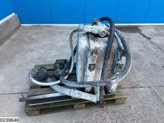 Hyva N/A - Tank, pump, hoses, control valve image 8