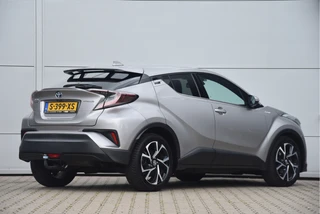 Toyota C-HR 2019 - 1.8 Hybrid Dynamic afbeelding 2 miniatuur