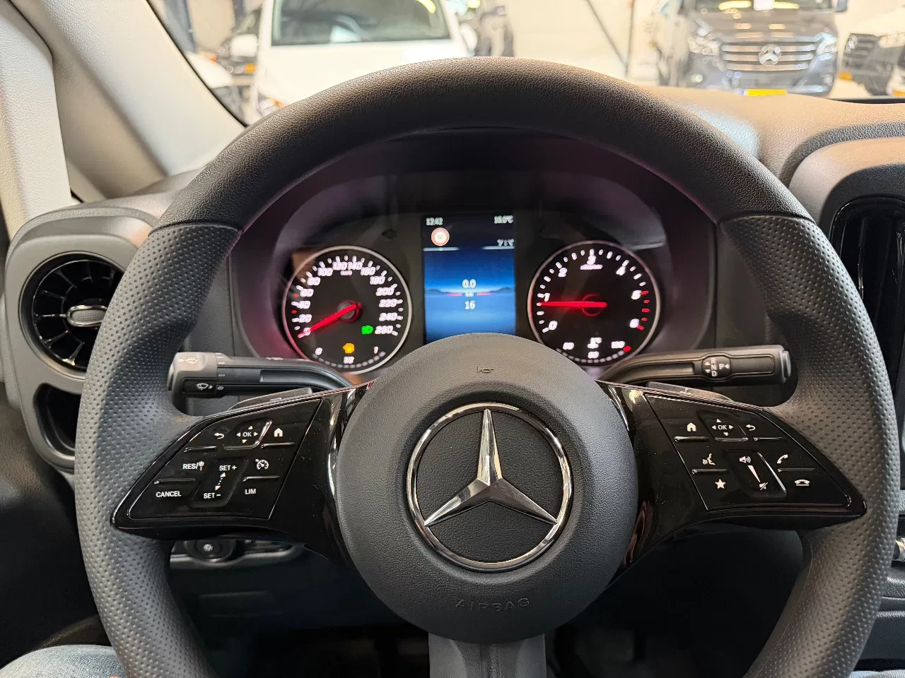 Mercedes-Benz Vito 2024 - 116CDI L3H14x4 Automaat Airco Cruisecontrol Led/Xenon NIEUW BPM VRIJ Bild 17