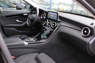 Mercedes-Benz C-Class 2020 - Estate 300e Advantage Pack Avantgarde NAVI 18'''CARPLAY image 12
