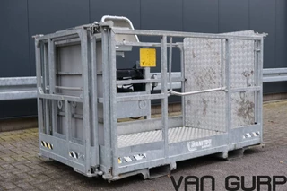 Manitou N/A 2023 - PSE 4400 / 1000d Bühne basket werkkooi image 4
