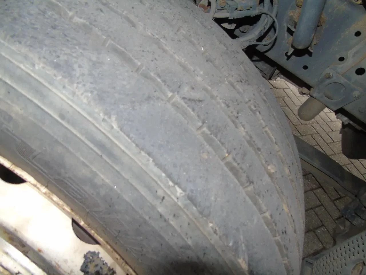 Mercedes-Benz Axor 2010 image 40