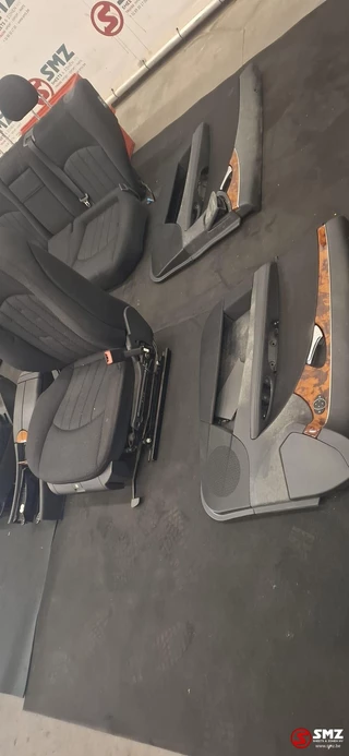 Mercedes-Benz N/A - Occ set interieur met zetels W211FL  Mercedes zdjecie 5