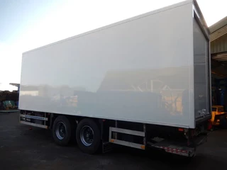 Fruehauf N/A 2004 - A2-218A 2 As Wipkar Gesloten - Doorlader, Sold** obrazek 3